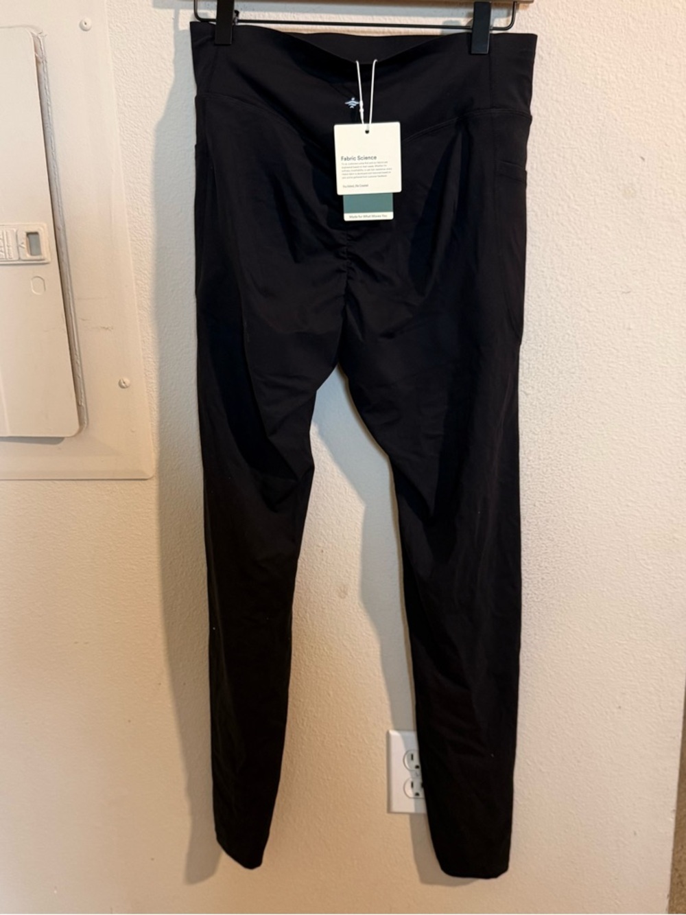 HALARA Black UltraSculpt™ Contour Leggings High Waisted Compression NWT Pockets - Picture 2 of 8